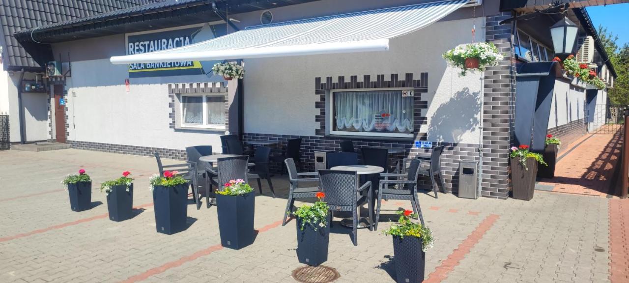 Restauracja "As"- Noclegi Turek Eksteriør bilde